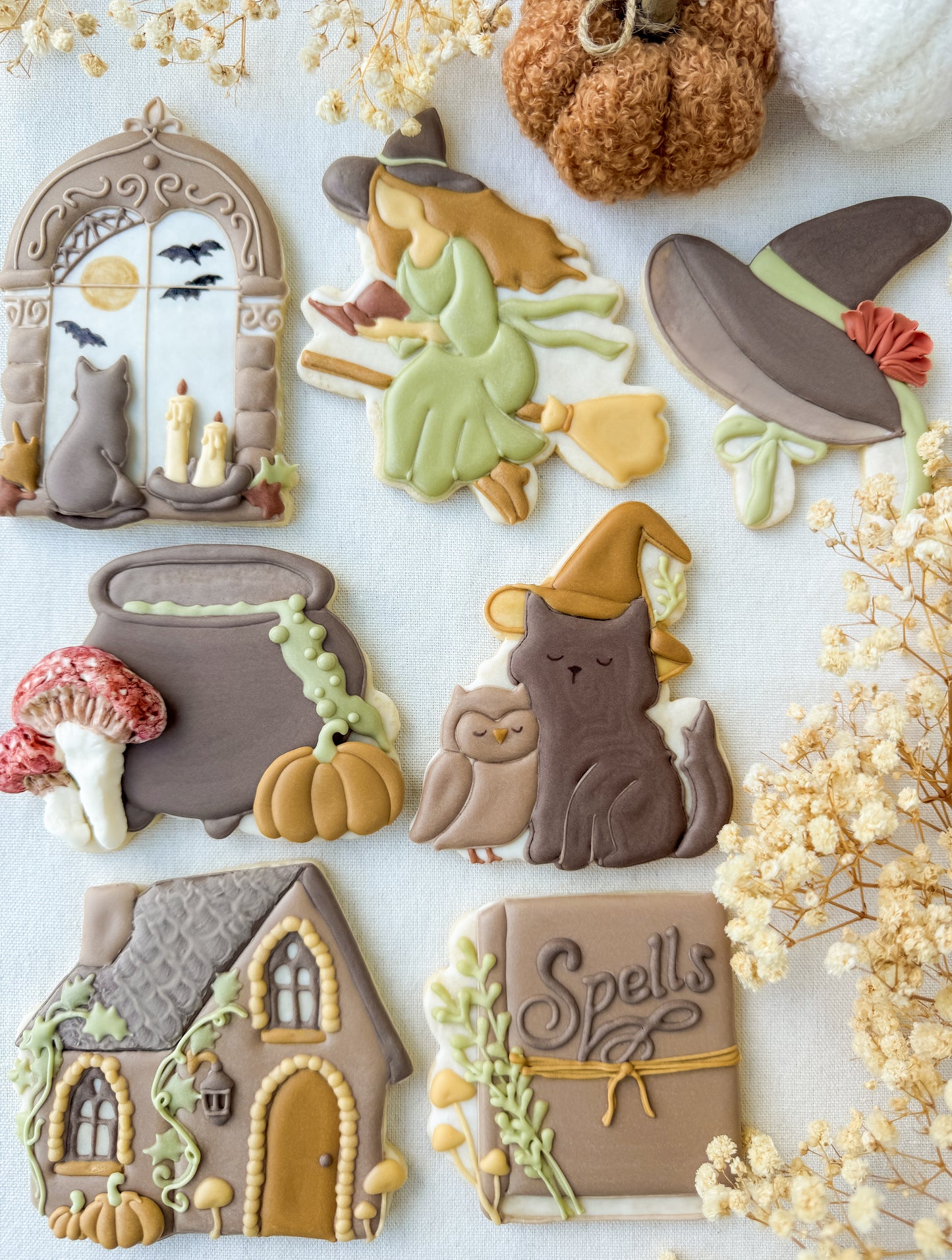 Witch's Cottage Cookie Class (Online)